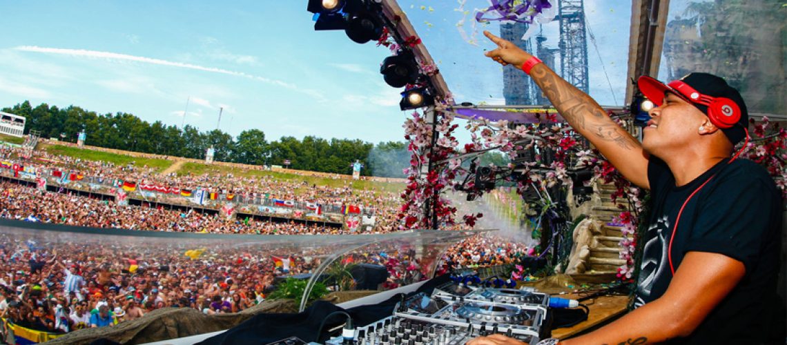 Global Stomping TomorrowLand_(13914921464)