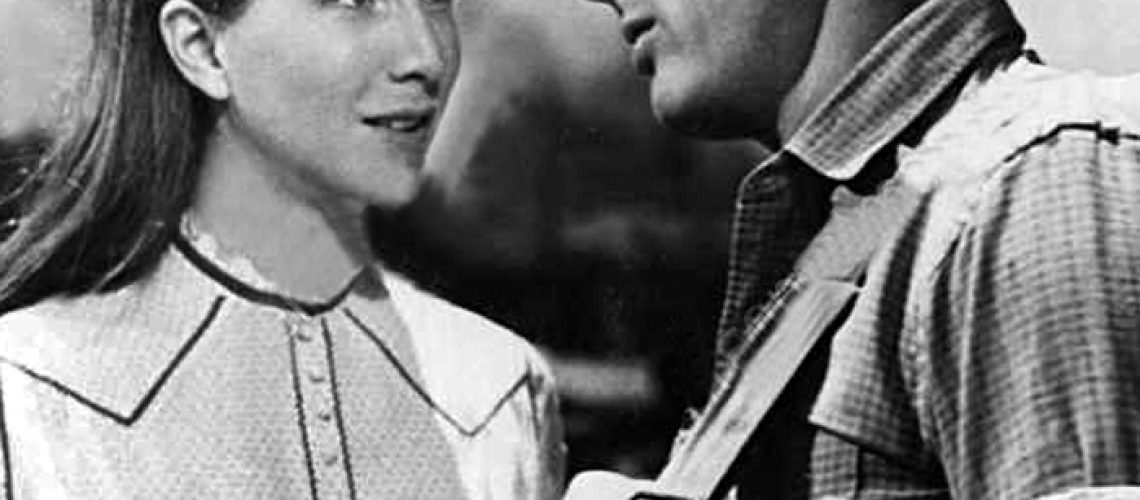 James_Dean_-_Julie_Harris