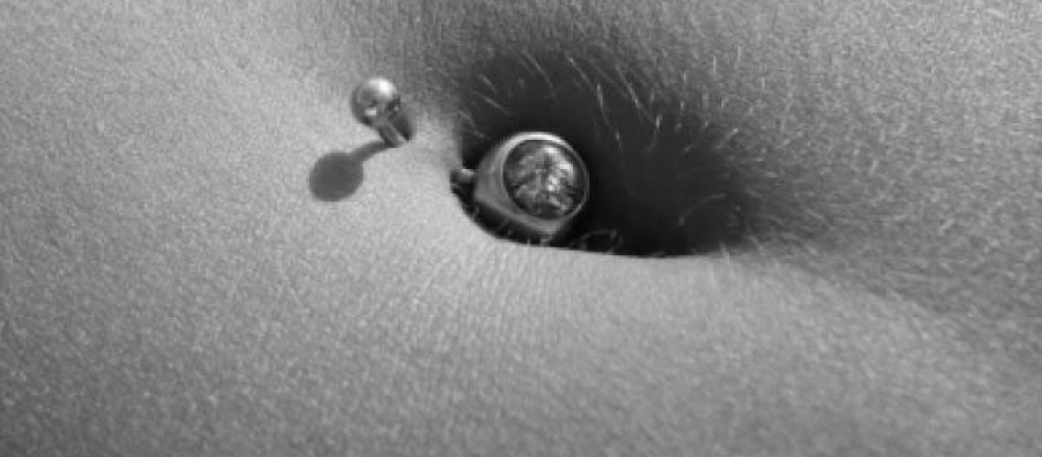 OMBLIGO piercing